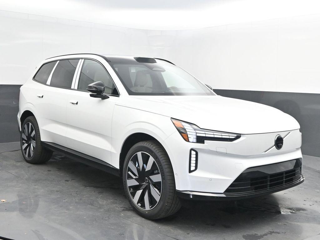 new 2025 Volvo EX90 car, priced at $88,825