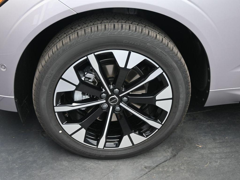 new 2026 Volvo XC60 car, priced at $55,985