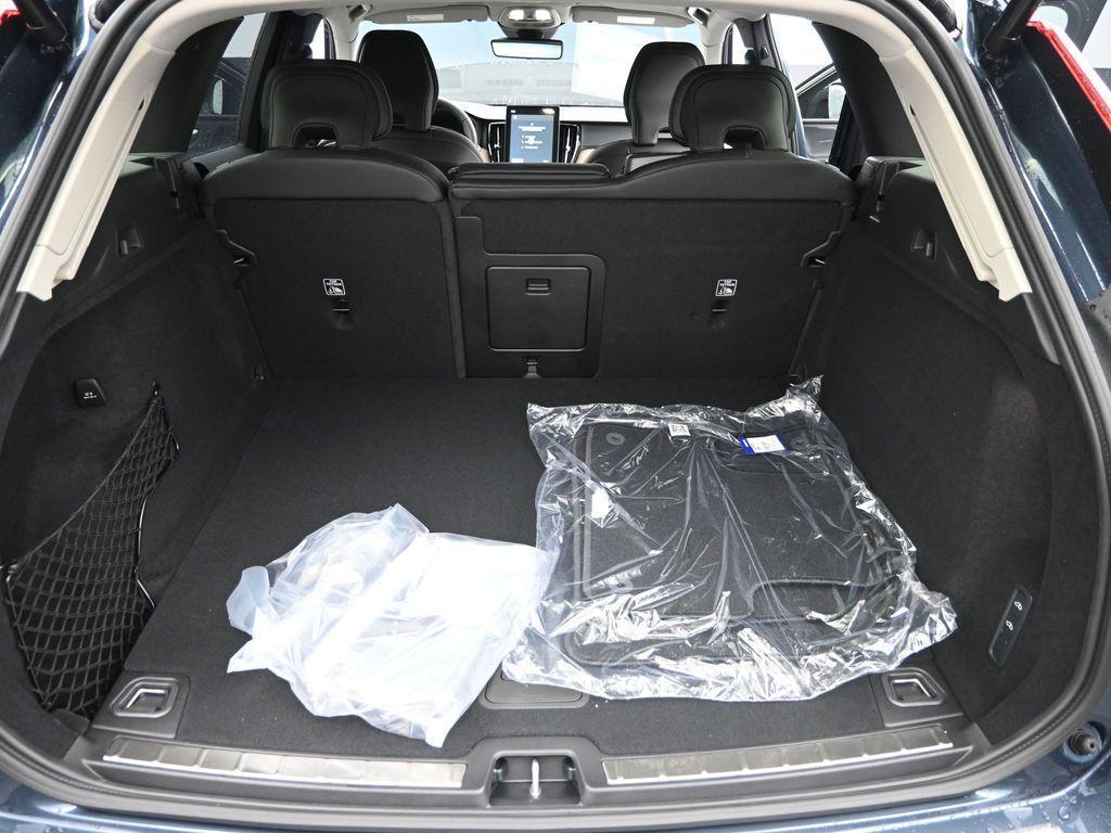 new 2026 Volvo XC60 car, priced at $65,650