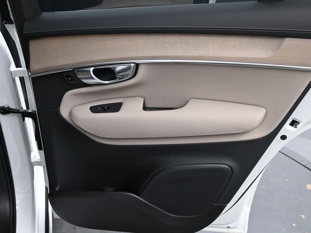 new 2026 Volvo XC90 car, priced at $70,895
