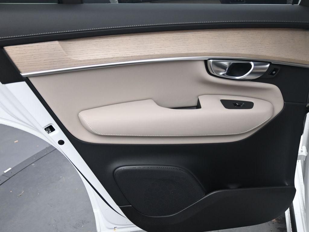 new 2026 Volvo XC90 car, priced at $70,895