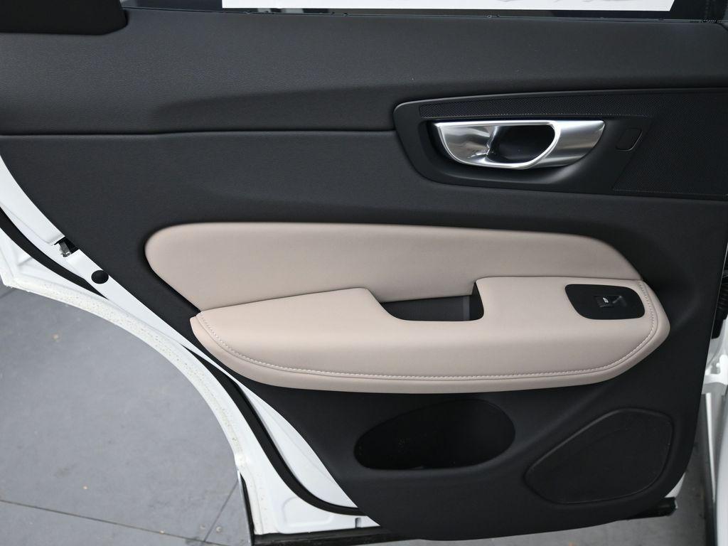 new 2026 Volvo XC60 car, priced at $57,985