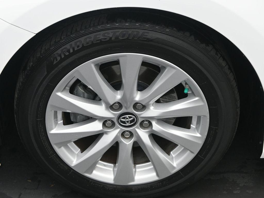 2019 White Toyota Camry