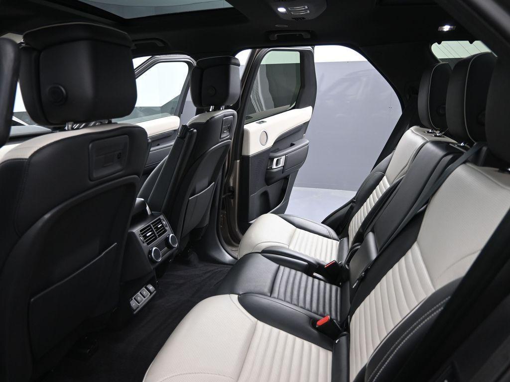 used 2022 Land Rover Discovery car, priced at $23,998
