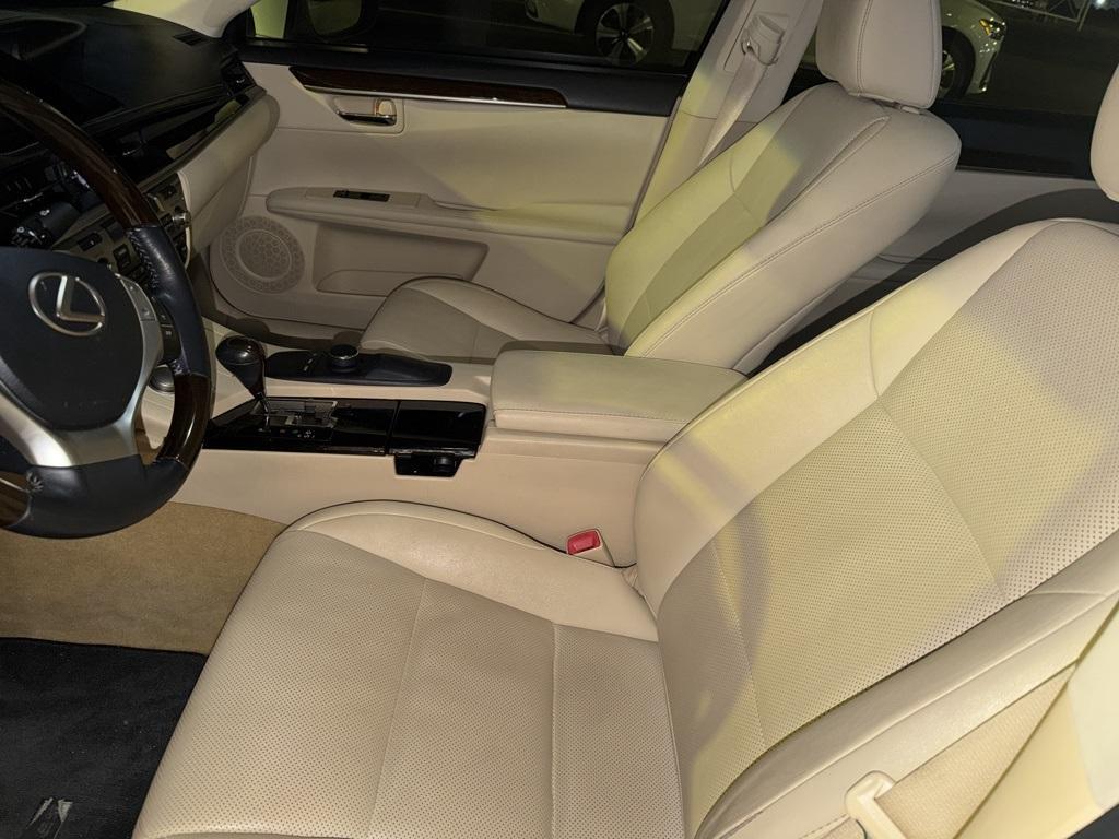 used 2014 Lexus ES 350 car, priced at $13,998