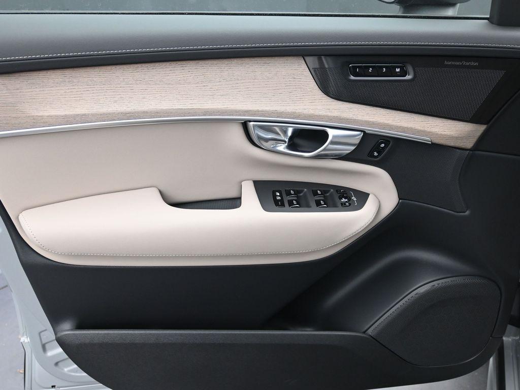 new 2026 Volvo XC90 car, priced at $75,575