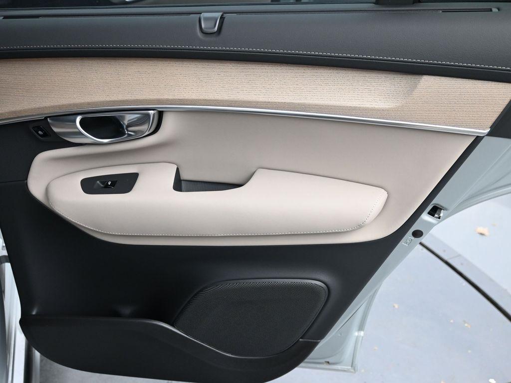new 2026 Volvo XC90 car, priced at $75,575