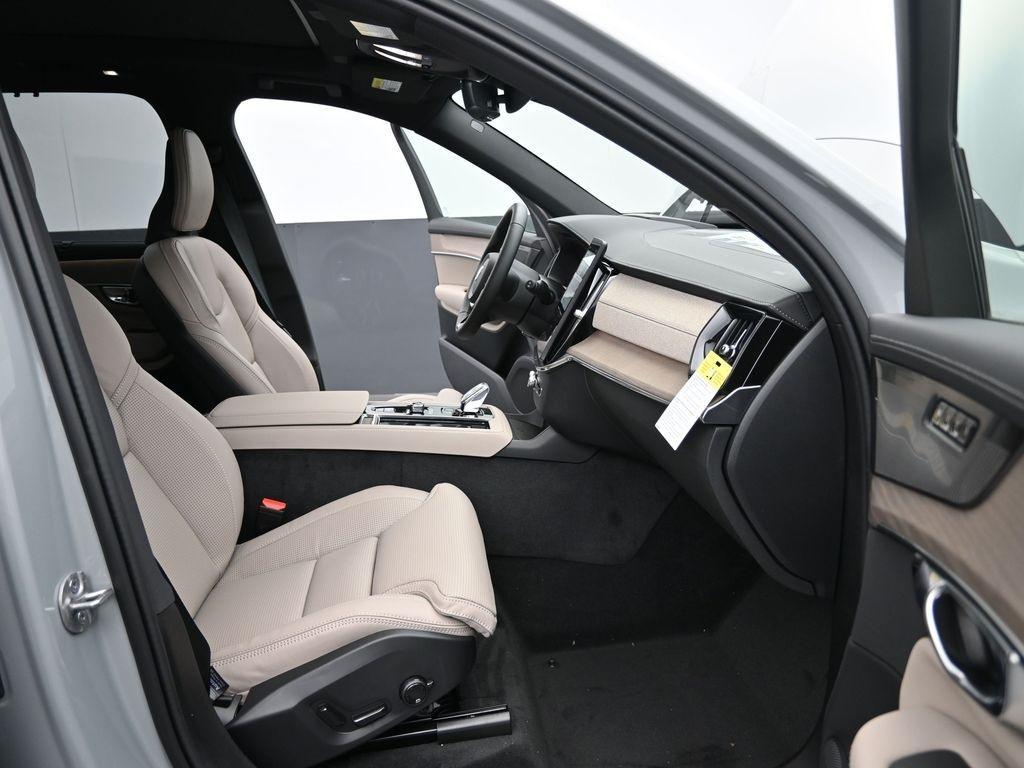 new 2026 Volvo XC90 car, priced at $75,575