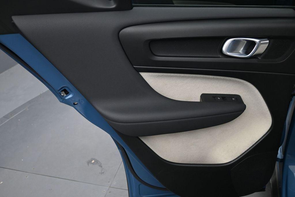 used 2023 Volvo XC40 car, priced at $32,998