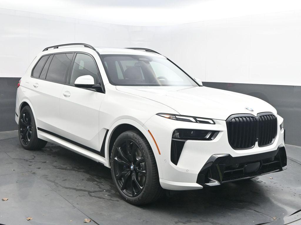 new 2026 BMW X7 car, priced at $100,555