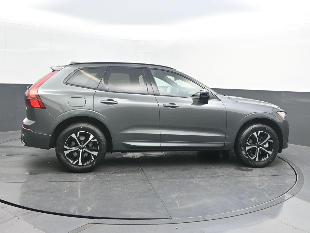 new 2026 Volvo XC60 car, priced at $52,035