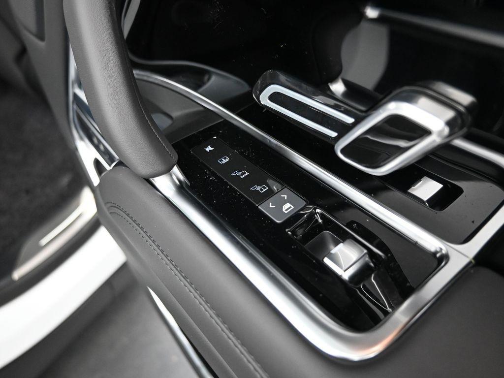 new 2025 Land Rover Range Rover car, priced at $140,005