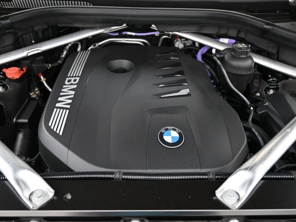 new 2026 BMW X7 car, priced at $97,710