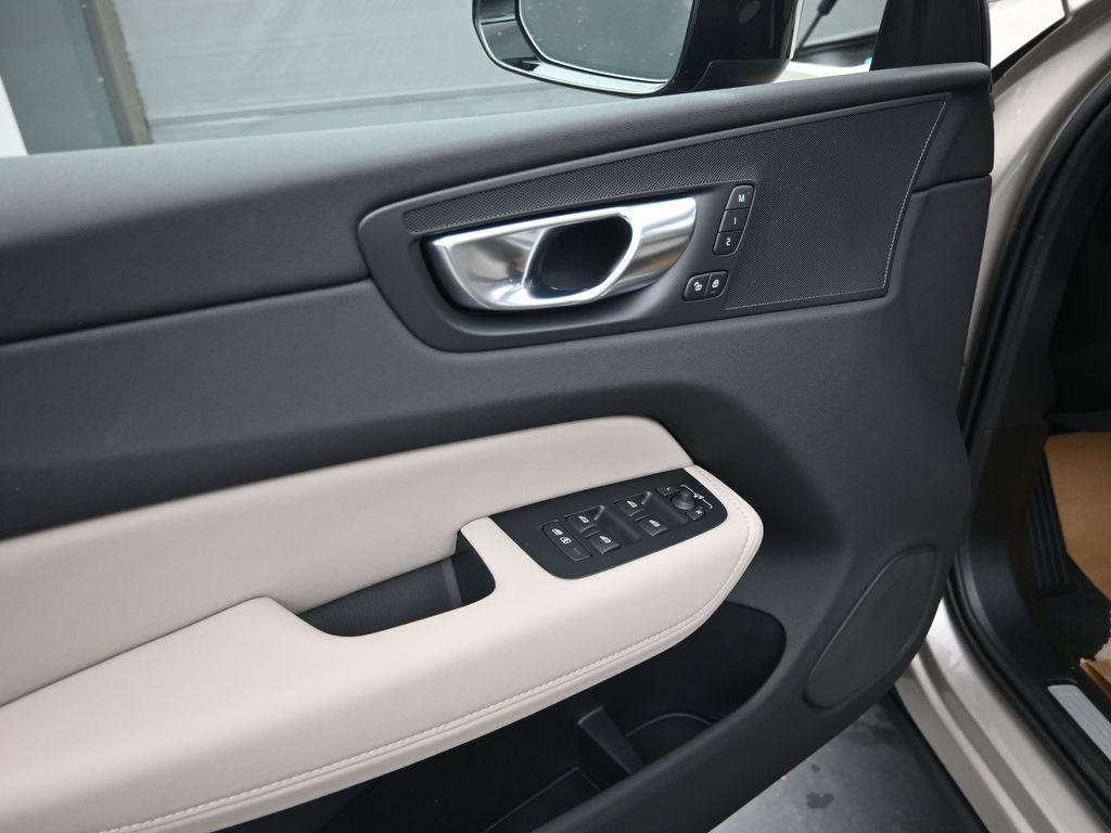 new 2026 Volvo XC60 car, priced at $57,985