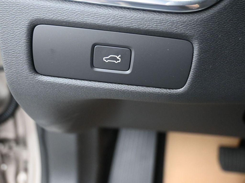 new 2026 Volvo XC60 car, priced at $57,985