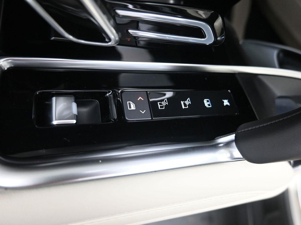 new 2025 Land Rover Range Rover car, priced at $158,650