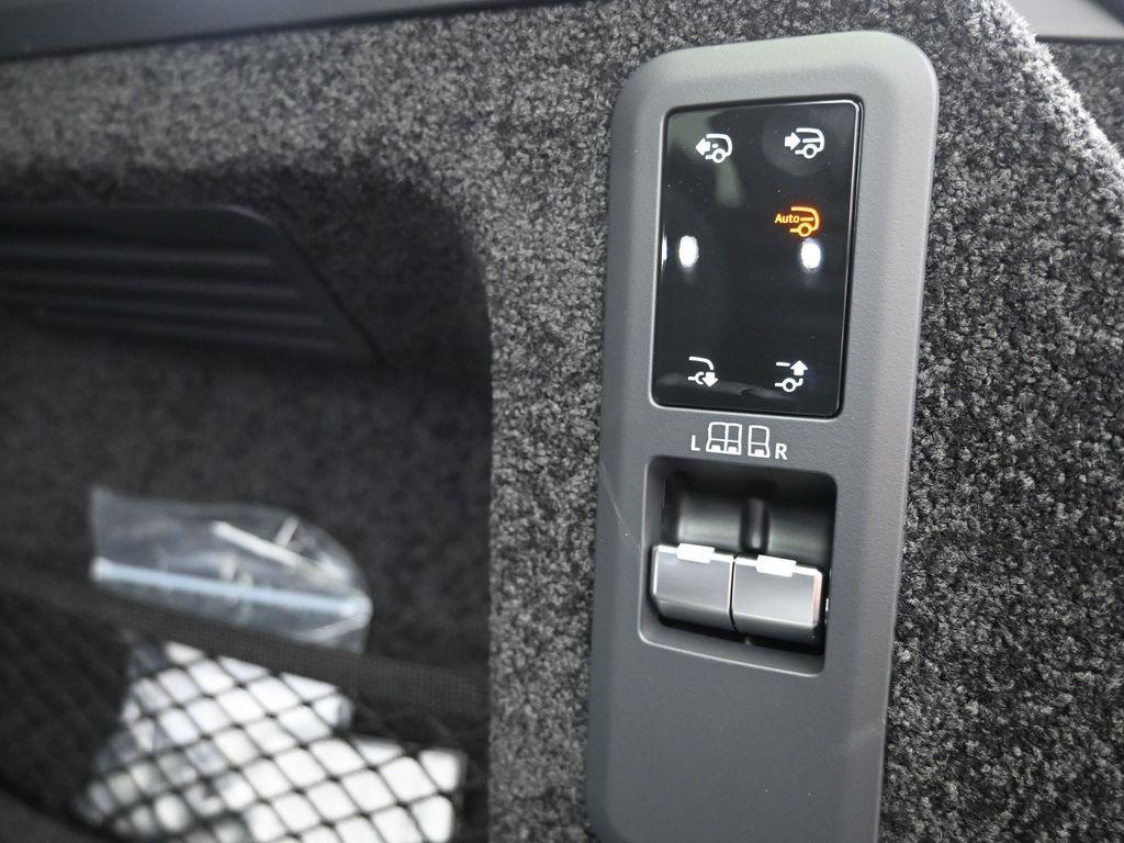 new 2025 Land Rover Range Rover car, priced at $157,670