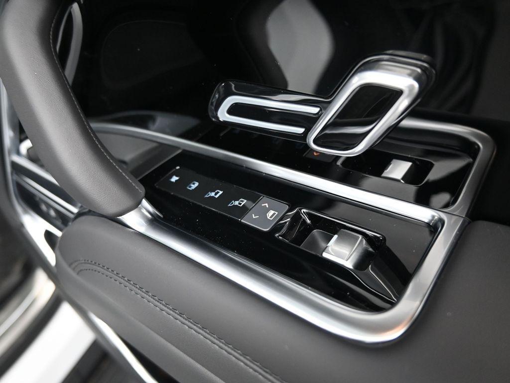 new 2025 Land Rover Range Rover car, priced at $157,670