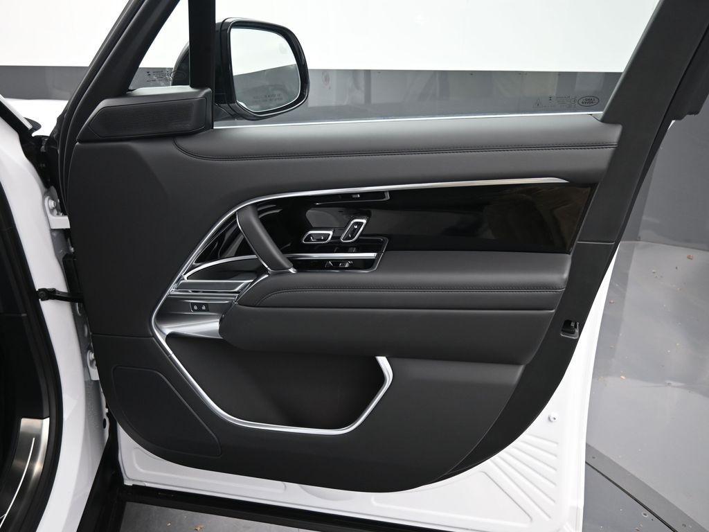 new 2025 Land Rover Range Rover car, priced at $157,670