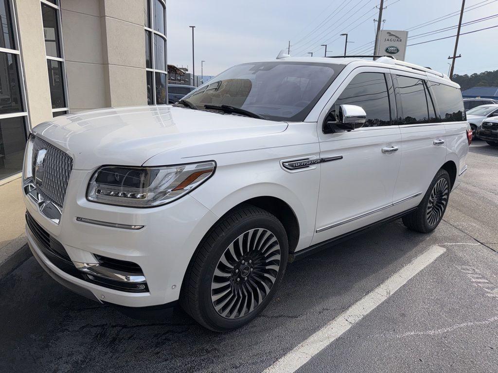 used 2018 Lincoln Navigator car, priced at $27,998
