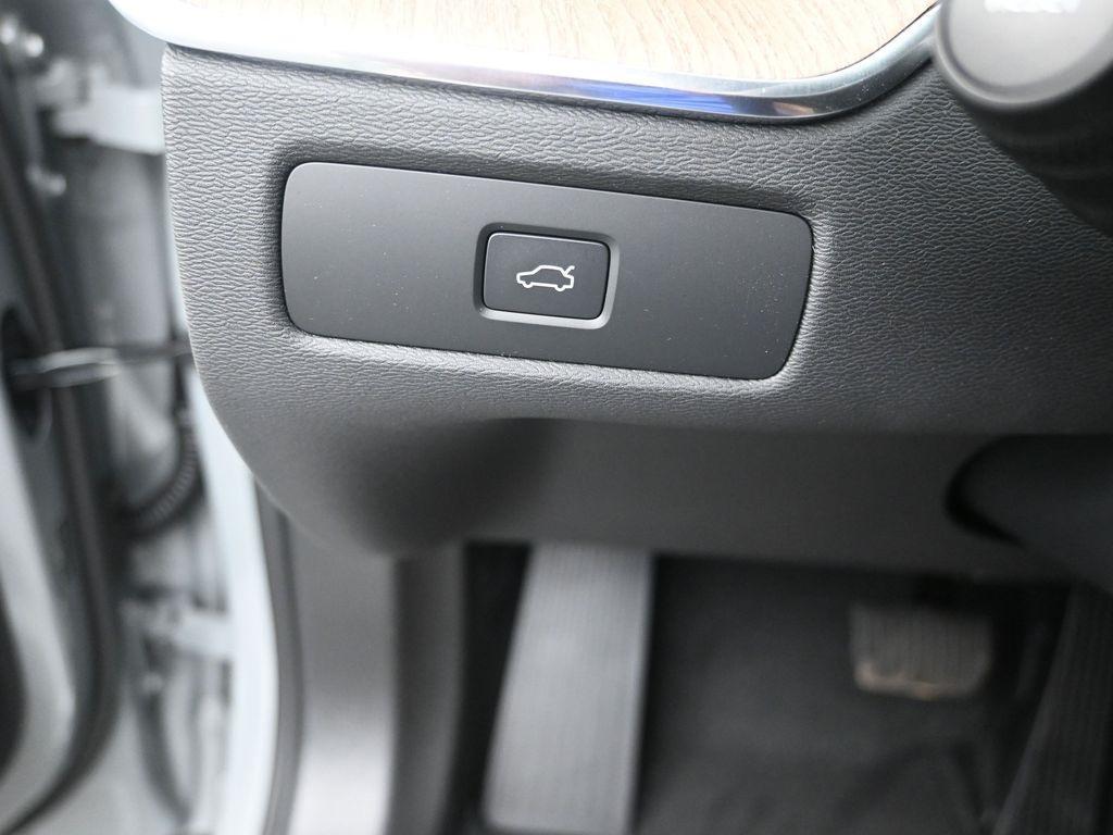 new 2026 Volvo XC60 car, priced at $57,985