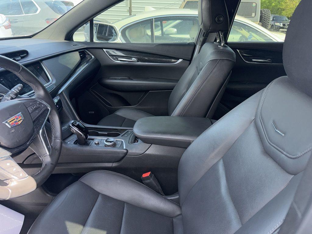 used 2020 Cadillac XT5 car, priced at $24,599