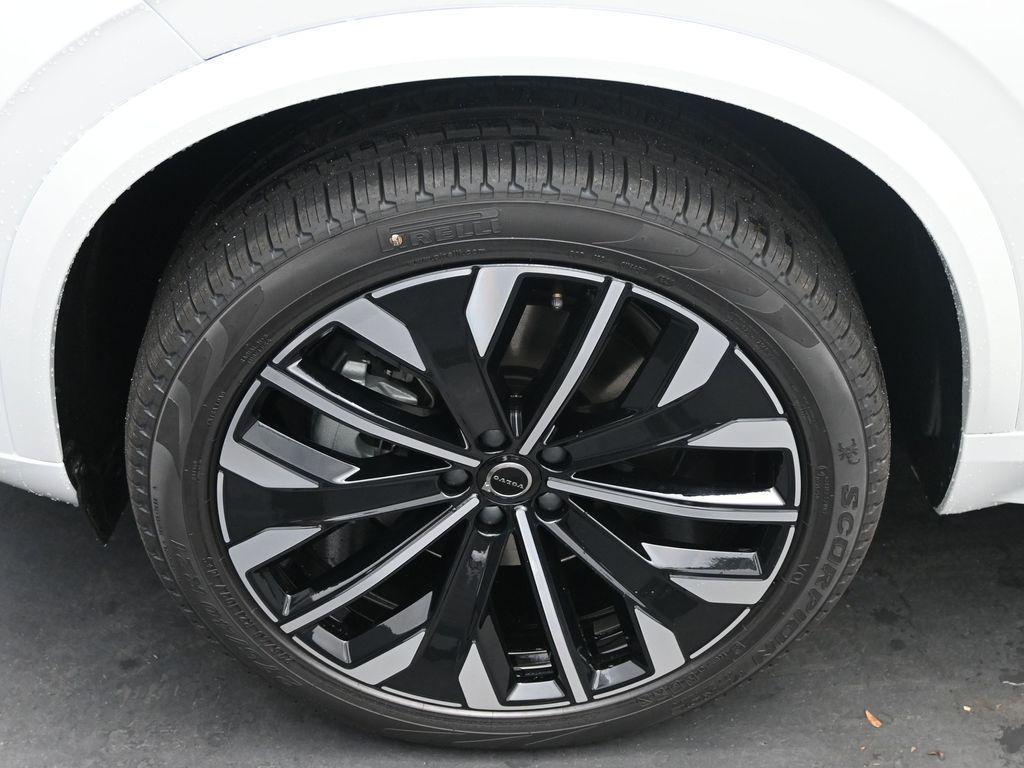 new 2026 Volvo XC90 car, priced at $83,215