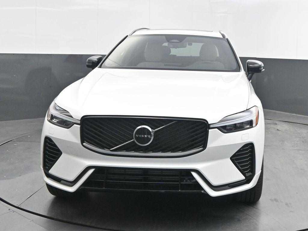 new 2026 Volvo XC60 Plug-In Hybrid car, priced at $65,175