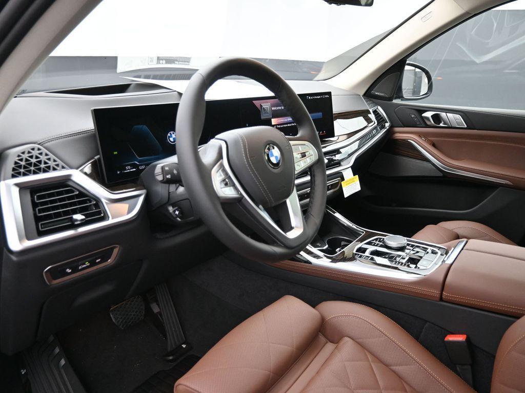 new 2026 BMW X7 car, priced at $98,810
