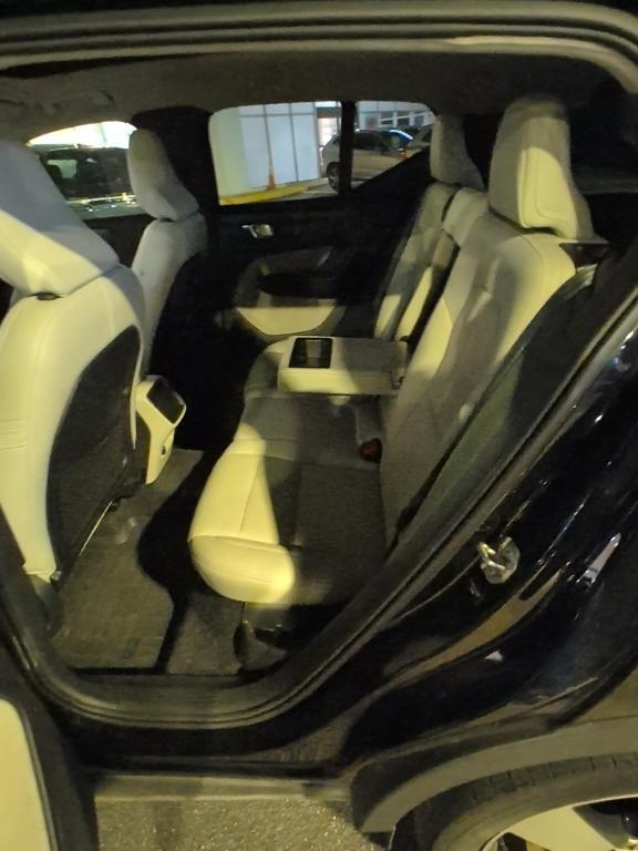 used 2020 Volvo XC40 car, priced at $22,698