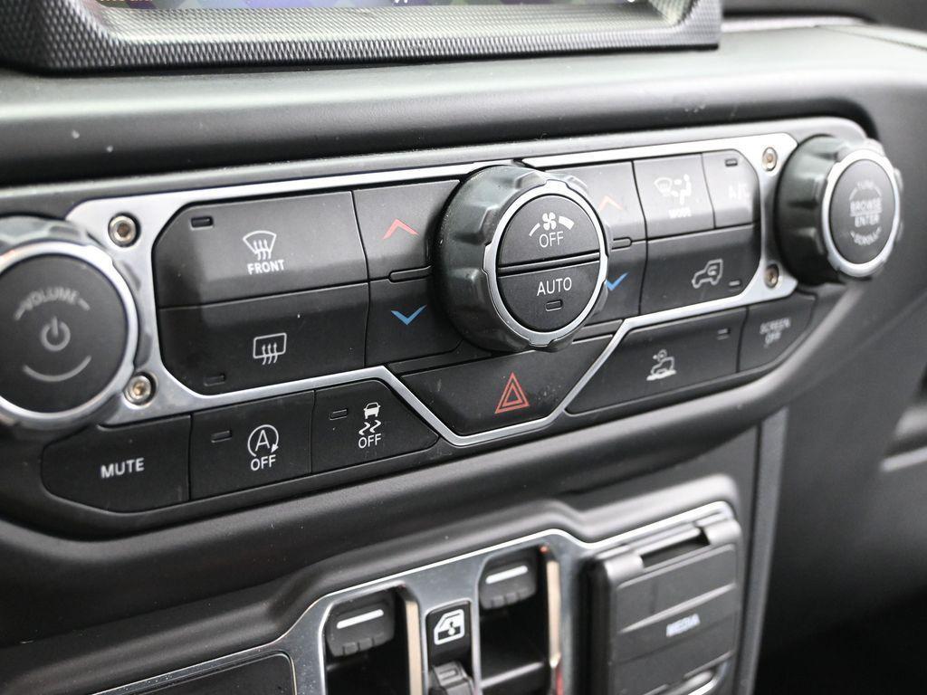 used 2023 Jeep Gladiator car, priced at $32,498