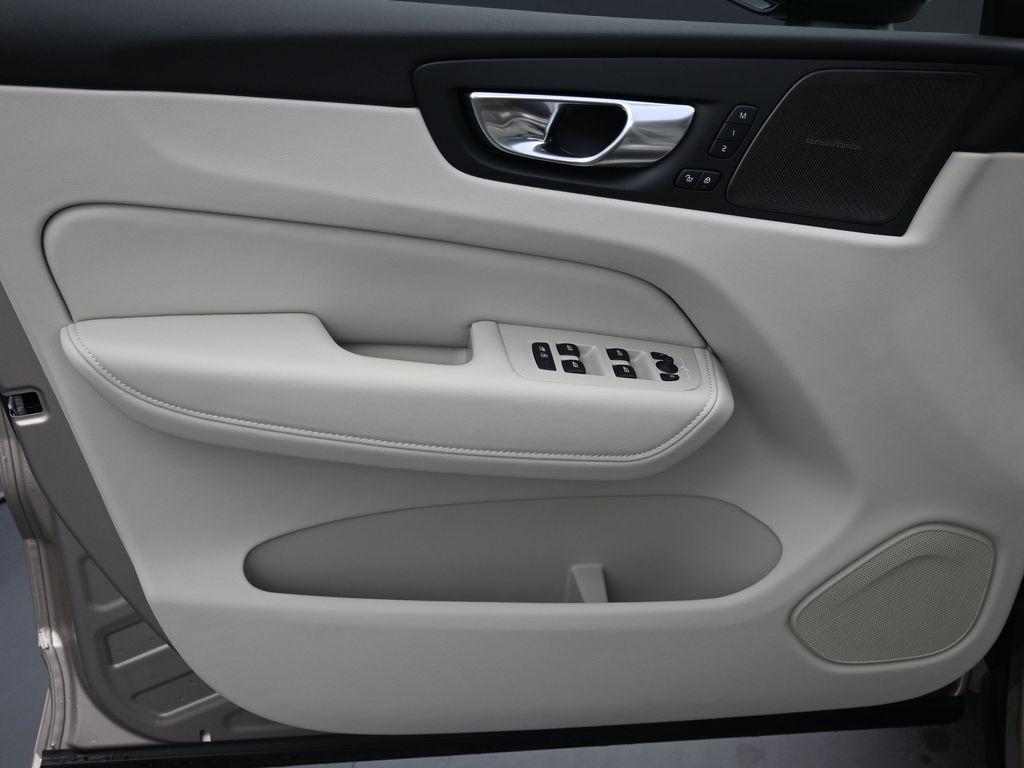 new 2026 Volvo XC60 car