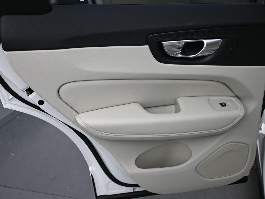 new 2026 Volvo XC60 car, priced at $65,080
