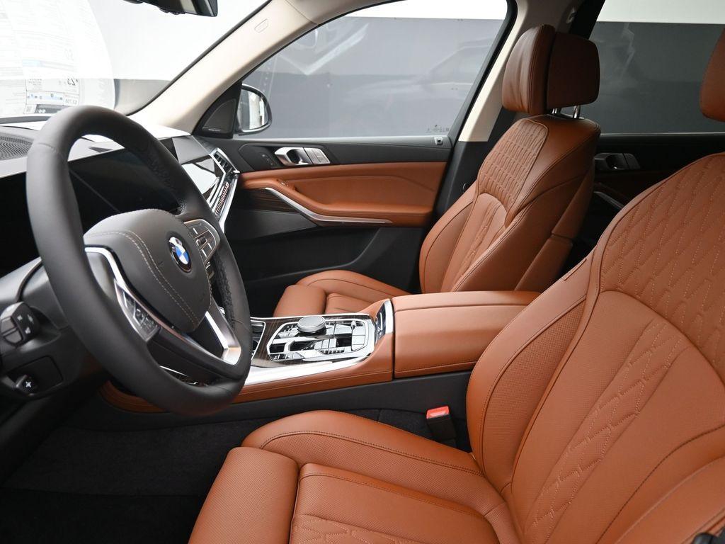 new 2026 BMW X7 car, priced at $98,485