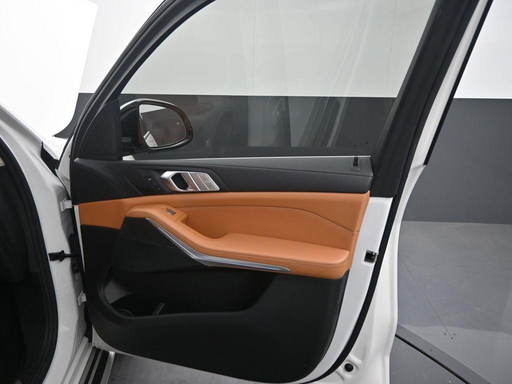 used 2022 BMW X7 car, priced at $47,597