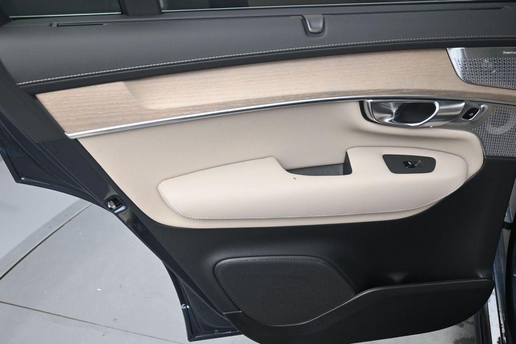 new 2027 Volvo XC90 car, priced at $82,910