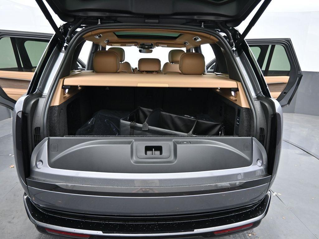 new 2025 Land Rover Range Rover car, priced at $127,055
