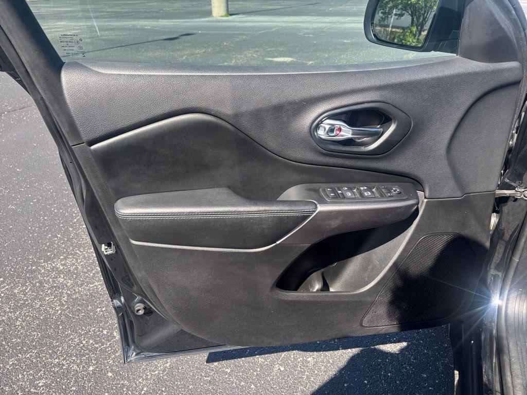 used 2019 Jeep Cherokee car, priced at $14,200