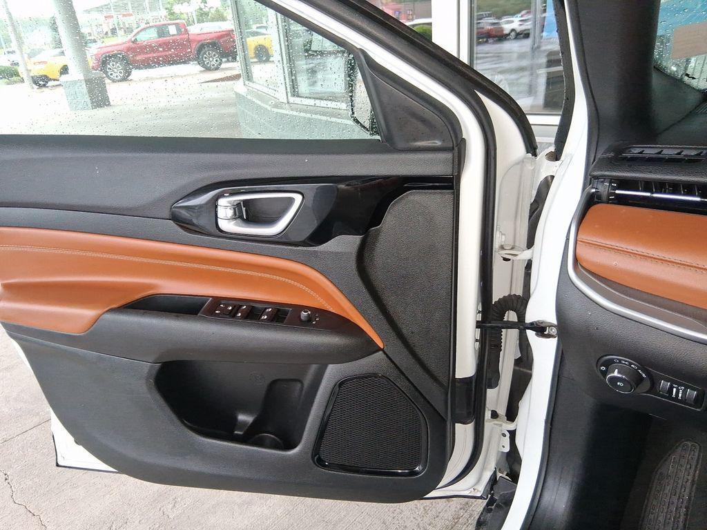 used 2024 Jeep Compass car, priced at $25,143