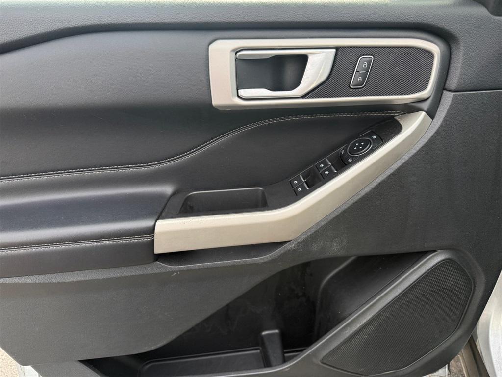 used 2023 Ford Explorer car, priced at $25,382