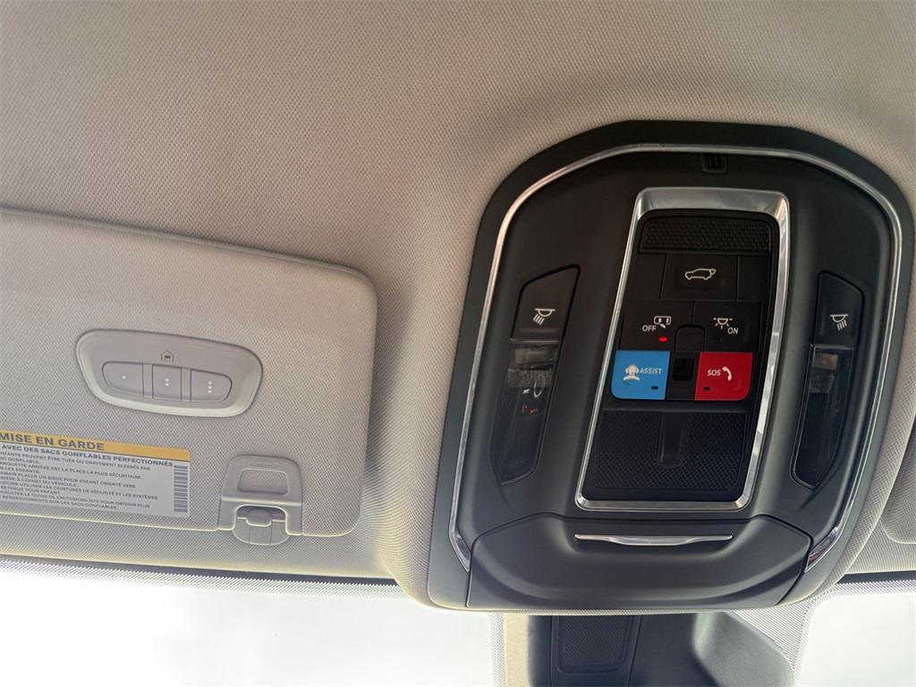 used 2023 Jeep Grand Cherokee car, priced at $26,299