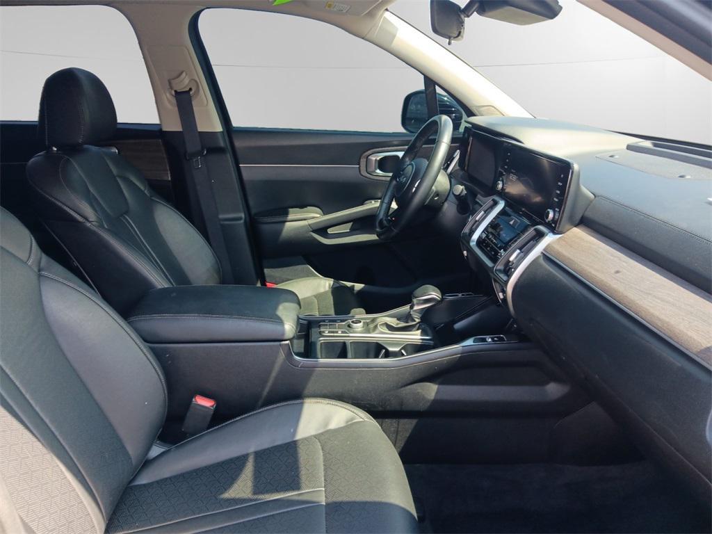 used 2022 Kia Sorento car, priced at $24,377