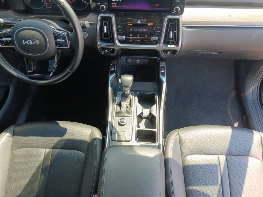 used 2022 Kia Sorento car, priced at $24,377
