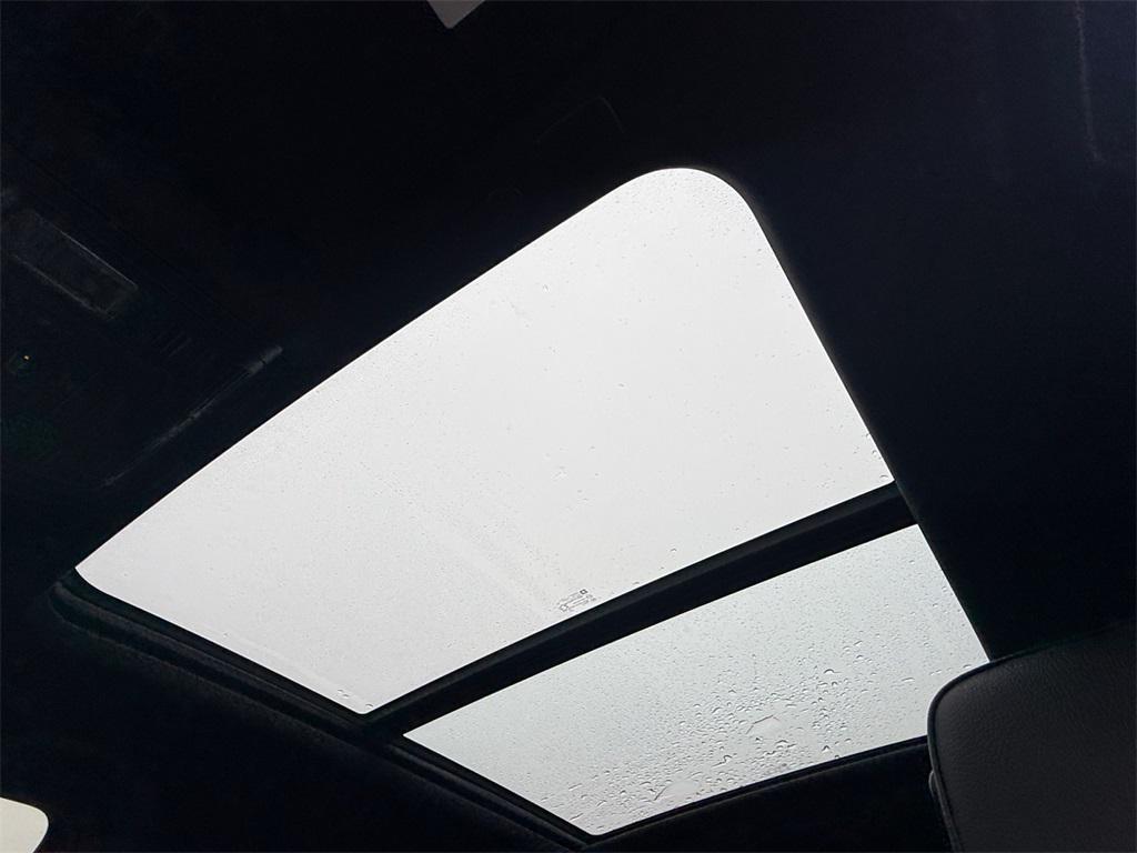 used 2021 GMC Yukon car, priced at $44,354