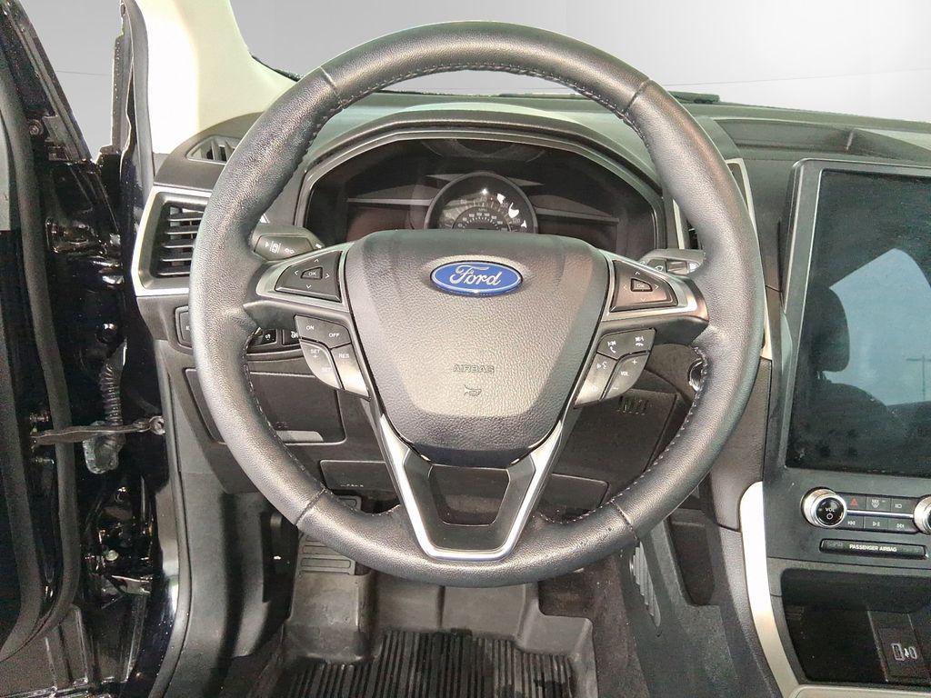 used 2024 Ford Edge car, priced at $29,337