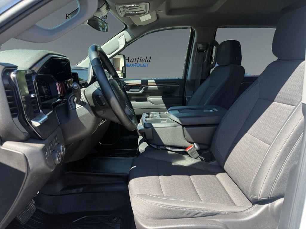 used 2025 Chevrolet Silverado 3500 car, priced at $65,576