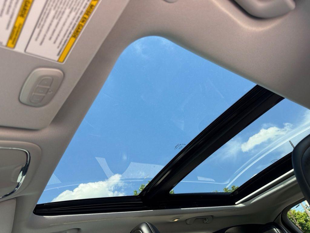 used 2022 Jeep Cherokee car, priced at $22,990