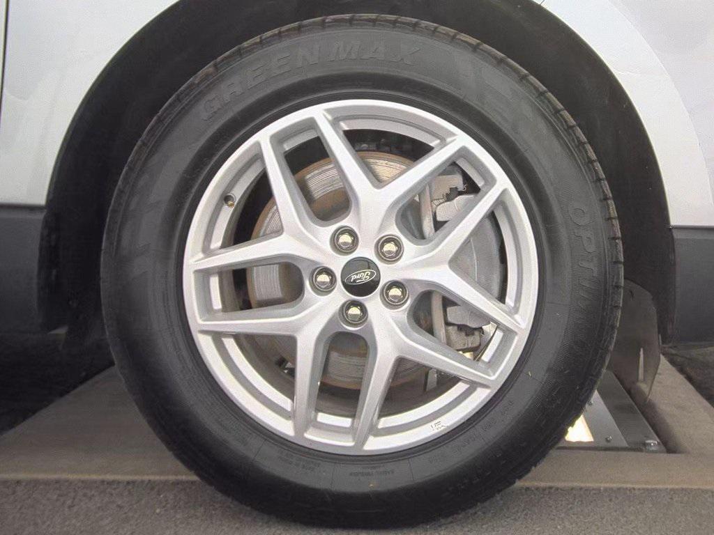 used 2024 Ford Edge car, priced at $21,500