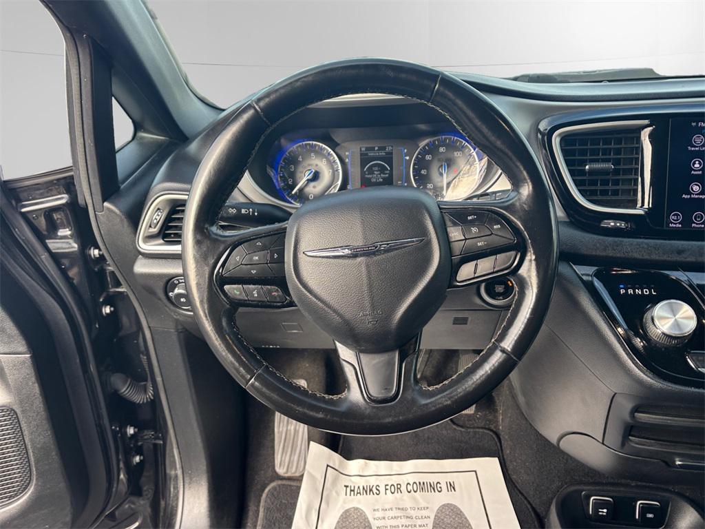 used 2020 Chrysler Pacifica car, priced at $18,364