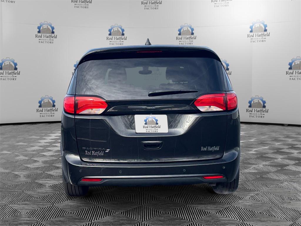 used 2020 Chrysler Pacifica car, priced at $18,364